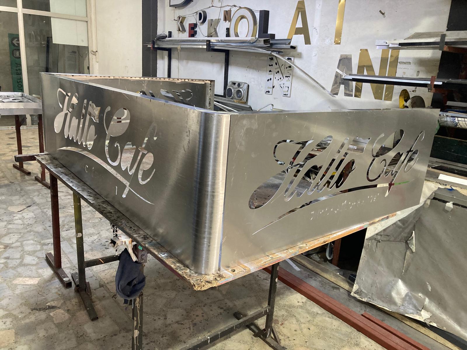 CNC Oyma Işıklı Metal Tabela - Görsel 3